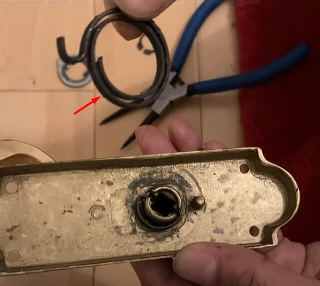 How To Fix A Door Handle Spring